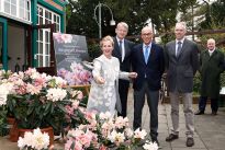 Taufe der neuen Rhododendron-Züchtung „Bürgerpark Bremen“