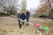 Übergabe der neuen Wippe durch die SIKORA AG an den Bürgerparkverein