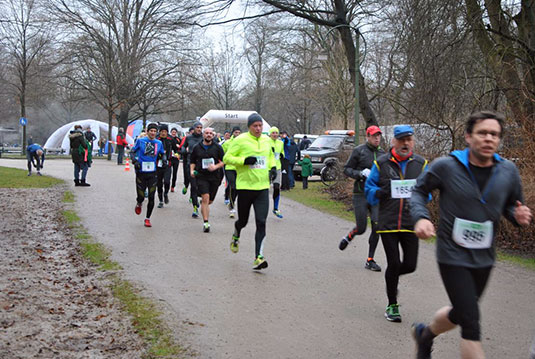  1. AOK-Winterlauf im Bremer Bürgerpark